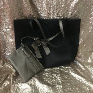 NWOT TOTE BLACK/BRONZ REVERSIBLE